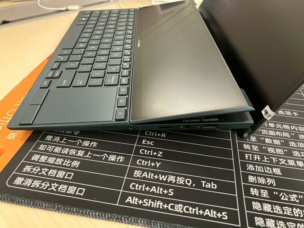 ASUS ZenBook Duo UX4100E / UX482EG – i7-1165G7 / 16GB RAM / 512GB SSD / MX450 2GB Graphics / Touchscreen - 图片 4