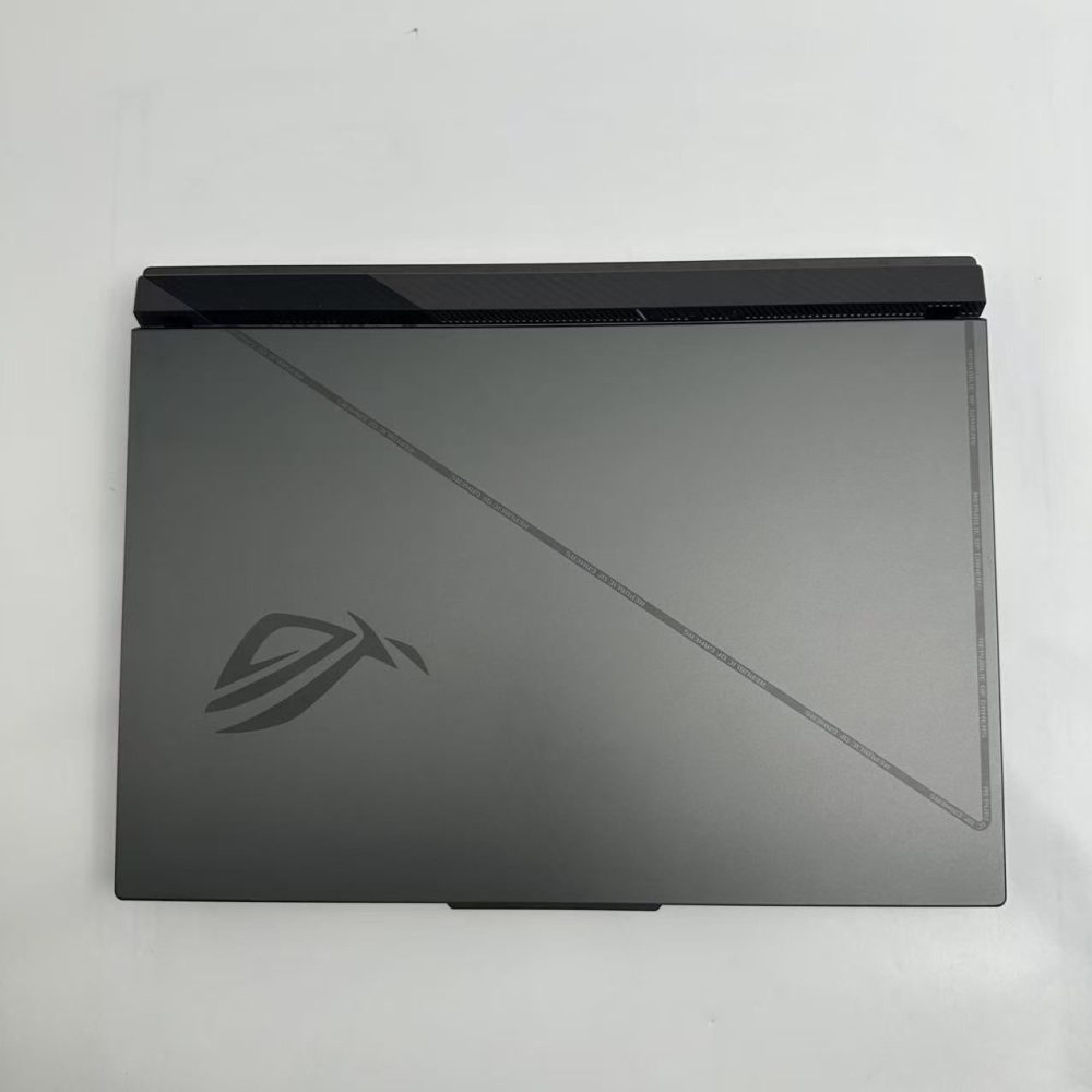Asus ROG Strix G713 gaming Laptop | 17.2"2K 240HZ | AMD Ryzen 9-7845H - 1TB SSD Hard Drive - 16GB RAM - Nvidia GeForce RTX 4060 | 8GB - Image 2