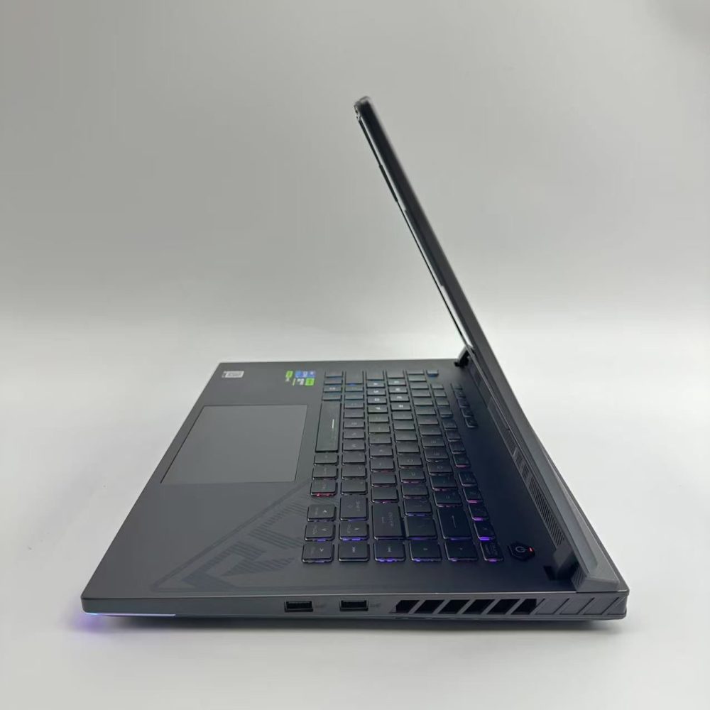 Asus ROG Strix G713 gaming Laptop | 17.2"2K 240HZ | AMD Ryzen 9-7845H - 1TB SSD Hard Drive - 16GB RAM - Nvidia GeForce RTX 4060 | 8GB - Image 7