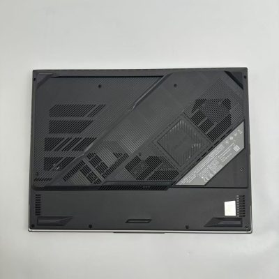 Asus ROG Strix G713 gaming Laptop | 17.2"2K 240HZ | AMD Ryzen 9-7845H - 1TB SSD Hard Drive - 16GB RAM - Nvidia GeForce RTX 4060 | 8GB - Image 8