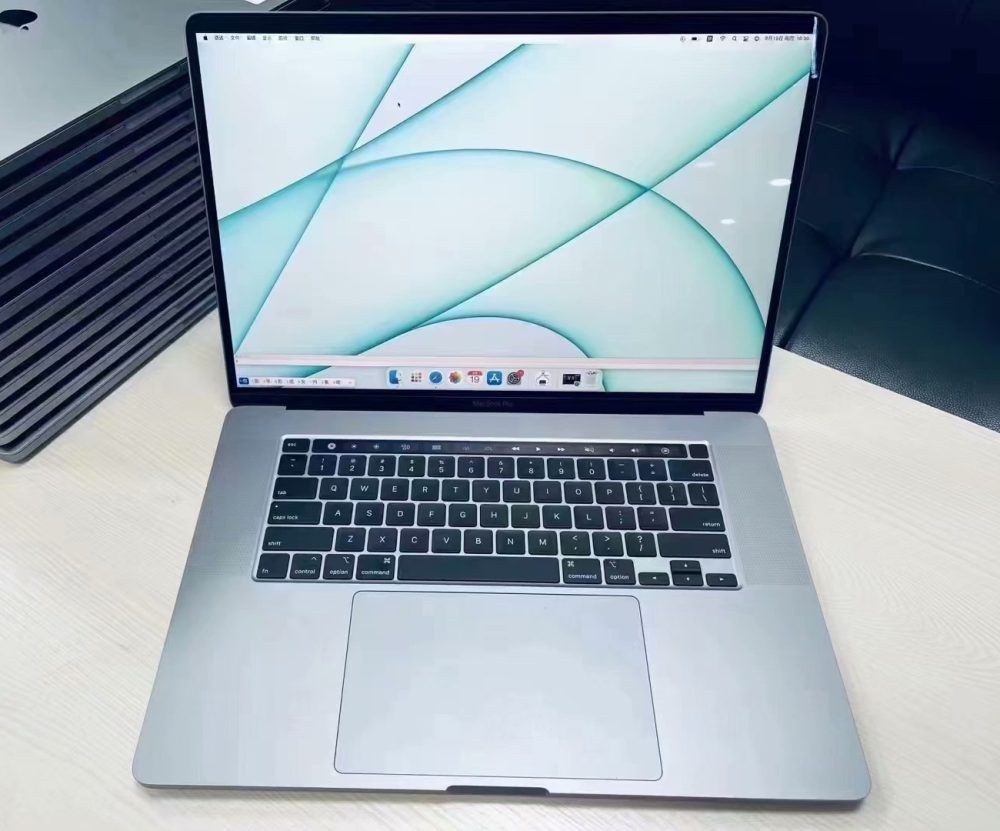 Apple MacBook Pro 2019 | 13" Laptop | Intel Core i7 | 2.5K Retina Display | Excellent Condition